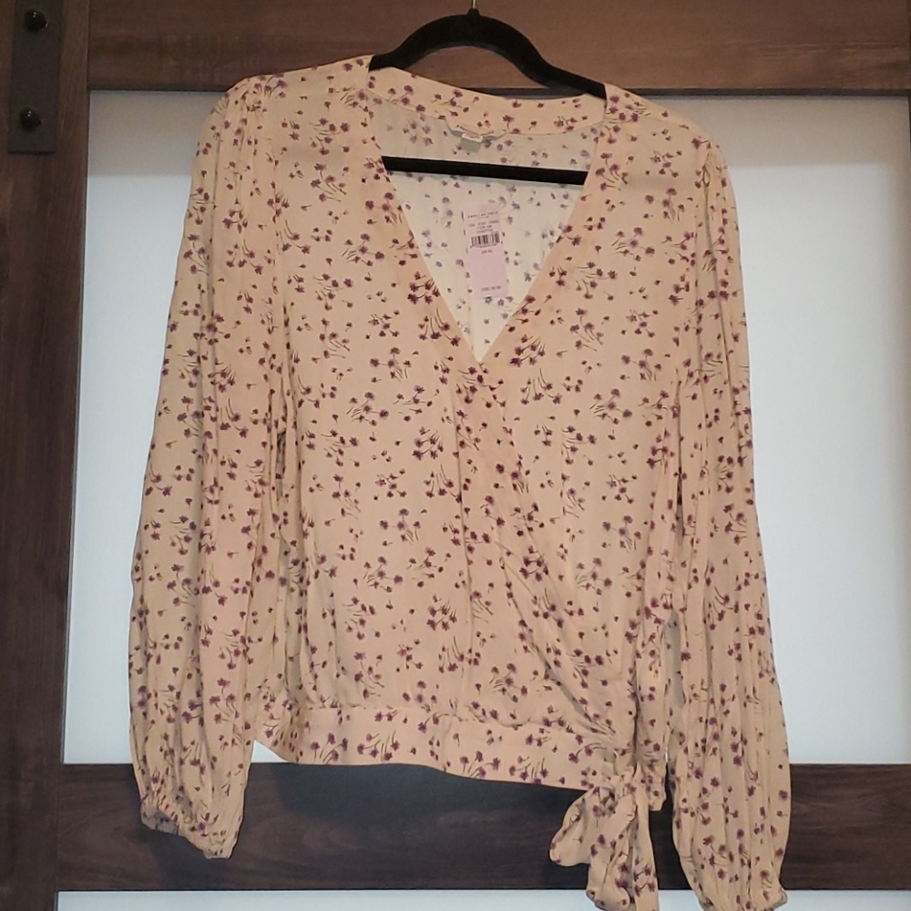 American eagle blouse